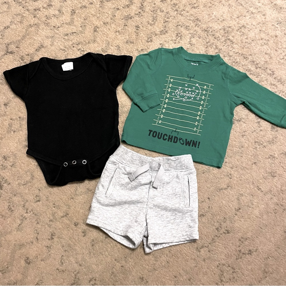 3-6 months outfit bundle shorts / onesie / long sleeve tshirt